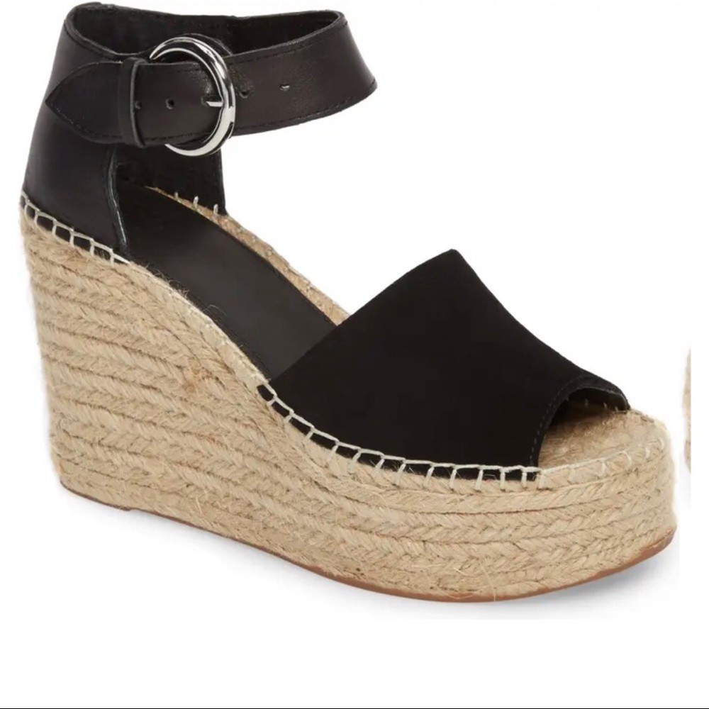 Alida Espadrille Platform Wedge
MARC FISHER excellent condition.